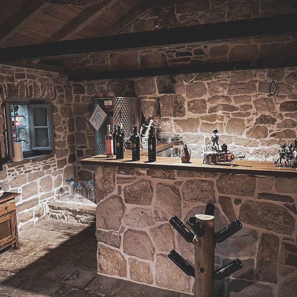 Hilić Wines Kuna Pelješka - Viganj Wine Bar - CROATIA
