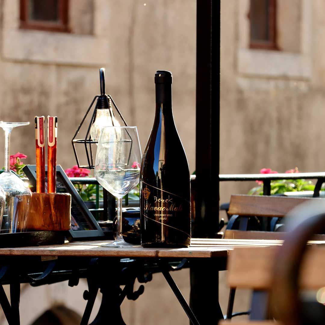 Bezek vinarija - Wine party Pelješac - Janjina