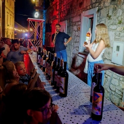 Street wine fest - Likovna radionica Bodulka Handmade